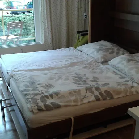 Apartment Vintage Garconiere Mit Balkon - 25 M2 *